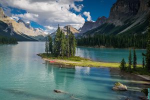 Spirit Island Maligne Lake Jasper NP